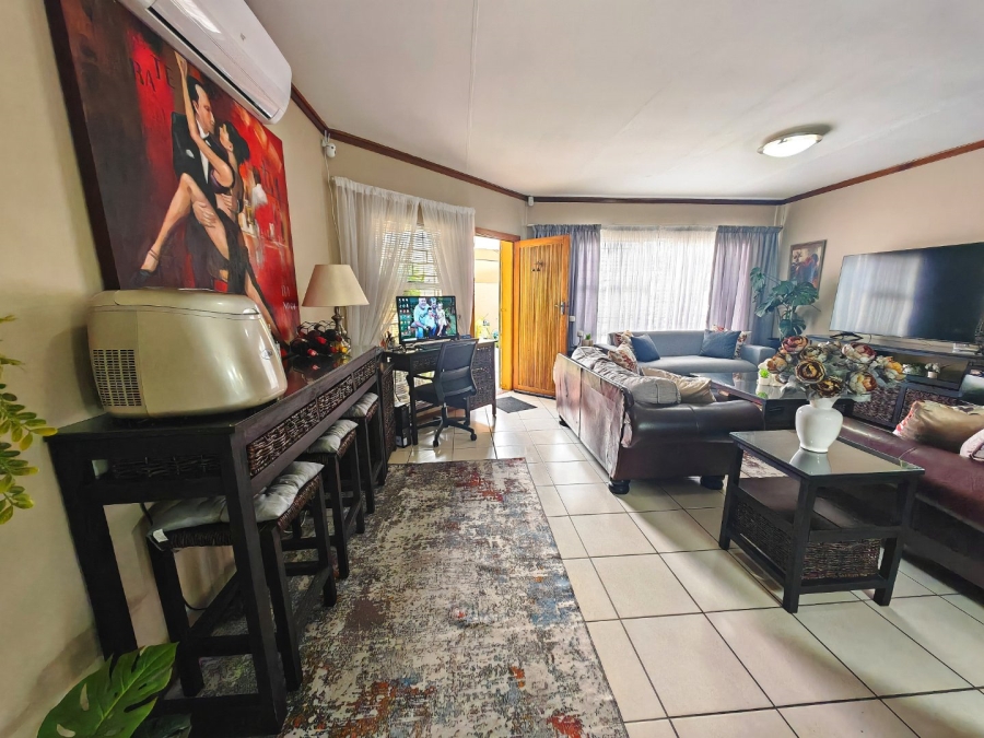 2 Bedroom Property for Sale in Pellissier Free State